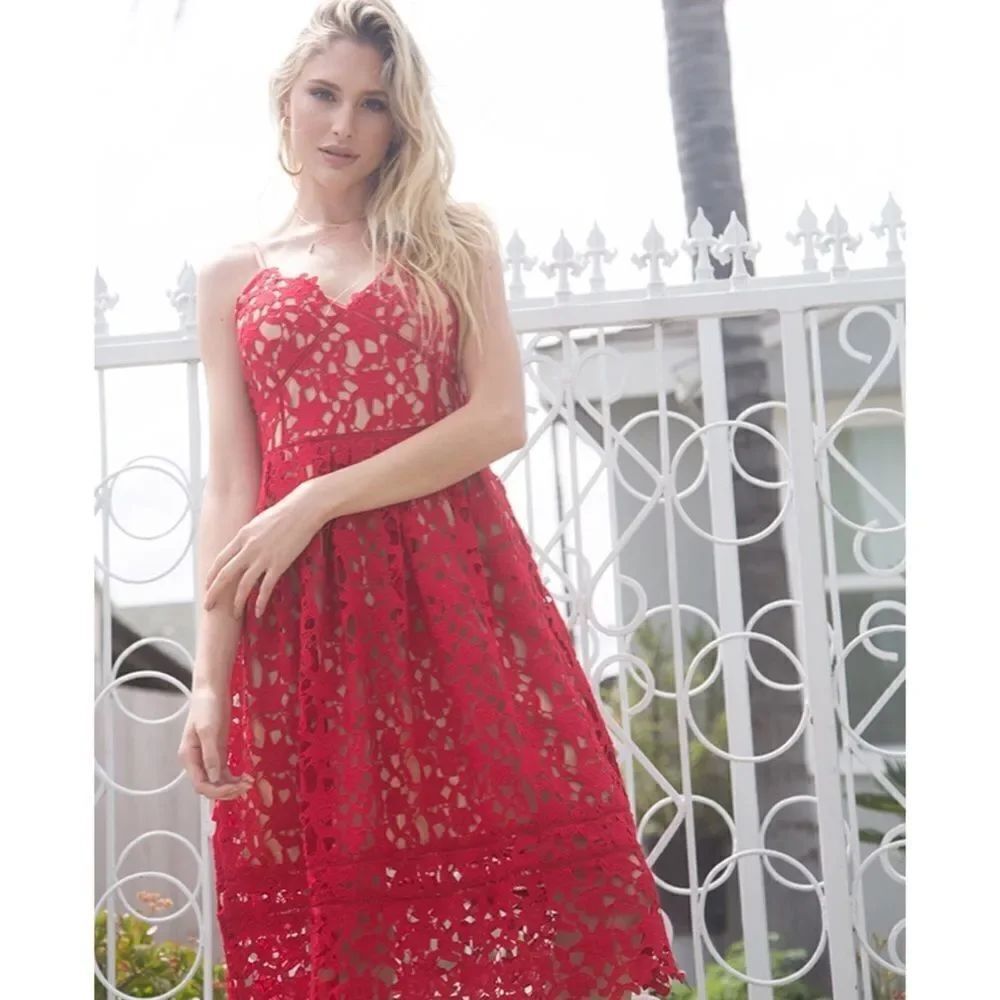 ✨ HP✨ Hollow Out Fit & Flare Lace Cami Dress✨